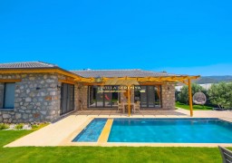 Villa SERENYA