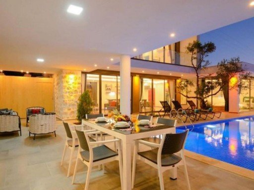 Villa Ayamir